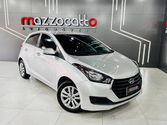 HYUNDAI HB20 1.0 COMFORT PLUS 12V FLEX 4P MANUAL